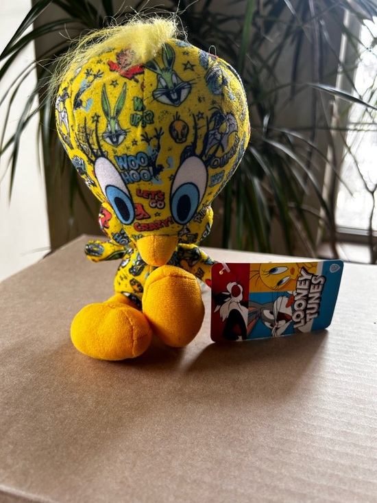 Warner Bros. Other - Warner Bros. Tweety Collectible Plush - Yellow with Blue Accents